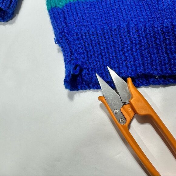 Vintage Children’s Knit Sweaters 2 Homemade Sweaters Ducks Soldiers - Picture 6 of 16